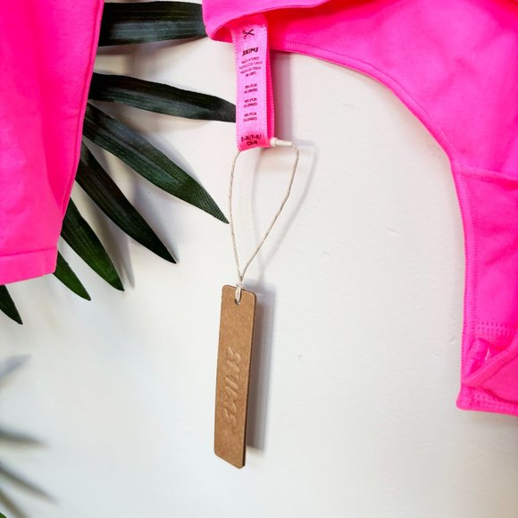 Pink Highlighter SKIMS Essential Long Sleeve Scoop Neck Bodysuit - Picture 3 of 7